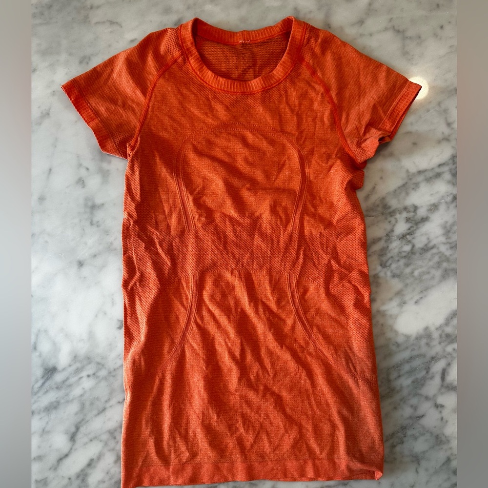 Lululemon top